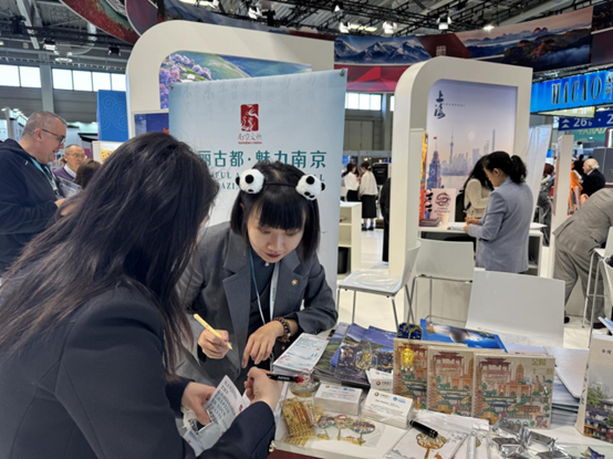 Nanjing glänzt auf der ITB in Berlin und spricht eine „der Welt Jinling-Einladung “ aus