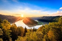 Last Minute für eine Auszeit an der Donau:  Tage voll Genuss, Erlebnis und Magie