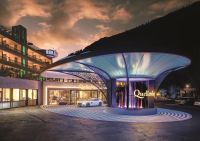 Boxenstark in den Herbst: Regina Halmich zu Gast im Quellenhof Luxury Resort Passeier