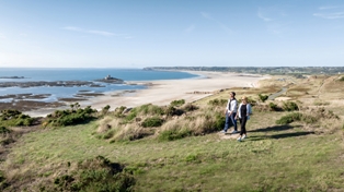 Jersey Tidal Trail bietet spektakuläre Aussichten – Neuer 77?km langer Küstenwanderweg rund um die Kanalinsel