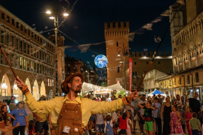 Ferrara Buskers Festival: Die Welt trifft sich mit Musik