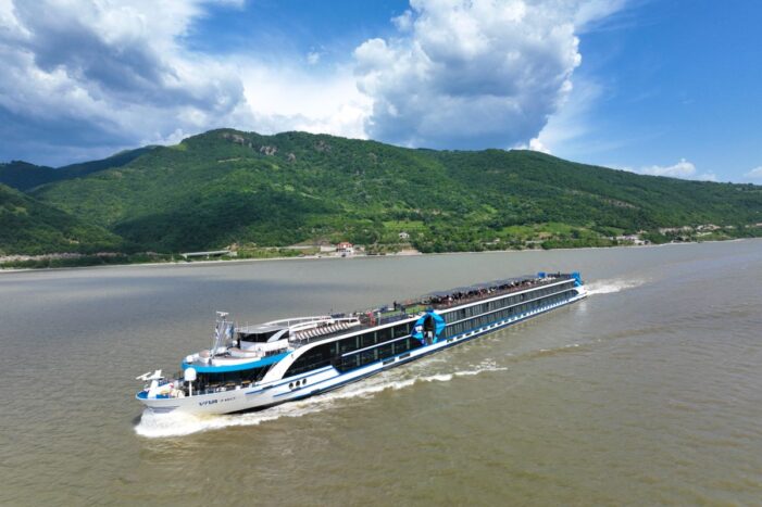 Flusskreuzfahrt: Neue Kurzreisen und Citytrips zum Jahresende mit VIVA Cruises