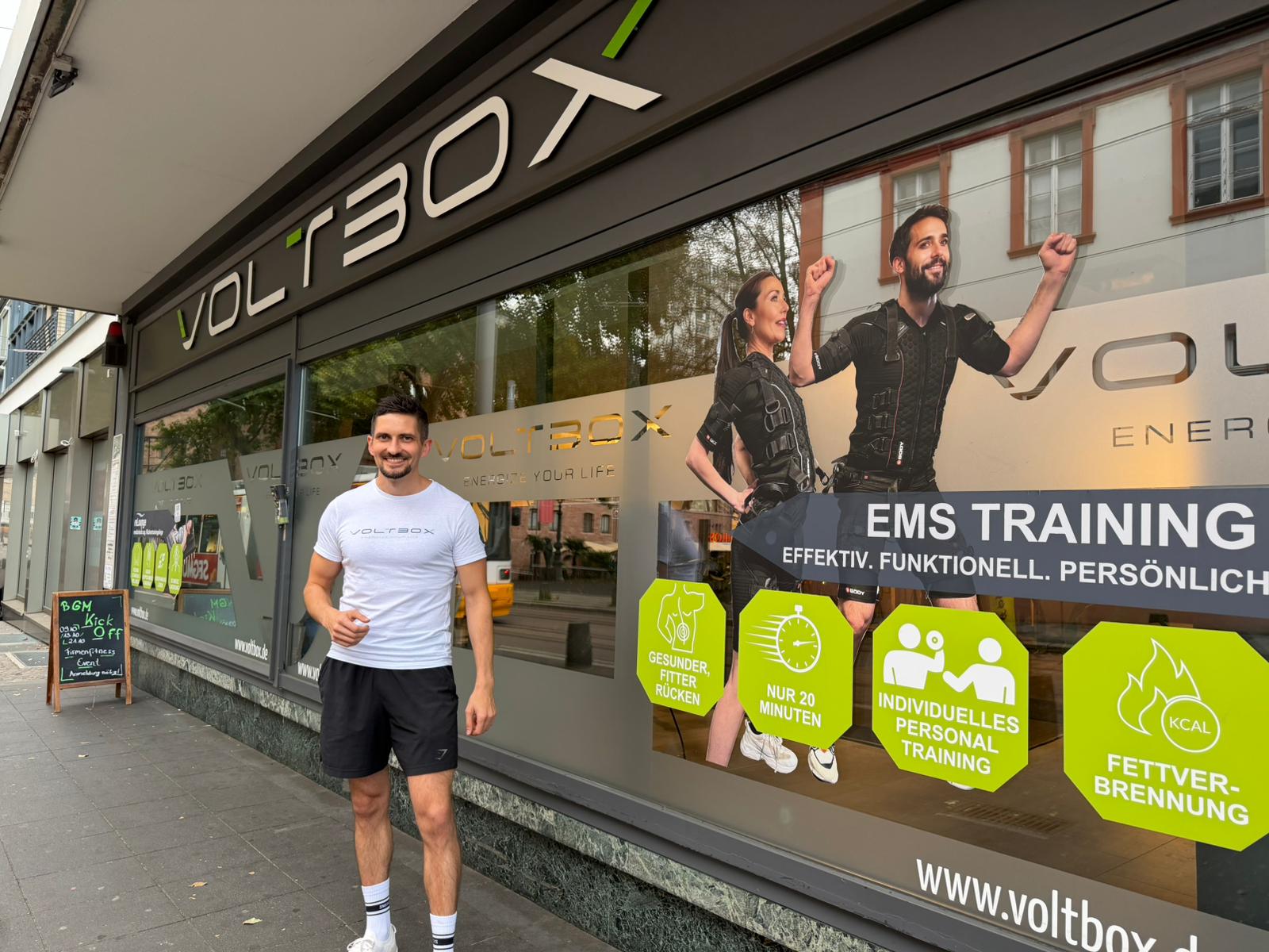 VOLTBOX Mainz: EMS-Training in 20 Minuten VOLTBOX Mainz: EMS-Training in 20 Minuten