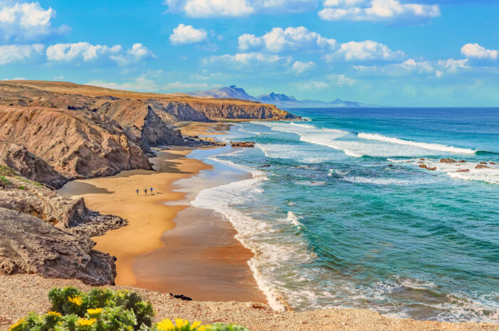 Wellen statt Winterpause: Mit Corendon Airlines zum Surfen nach Fuerteventura Wellen statt Winterpause: Mit Corendon Airlines zum Surfen nach Fuerteventura