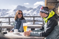 Winter in Bestform Sonnenskilauf, Osterzeit und Weltkultur ganz nah