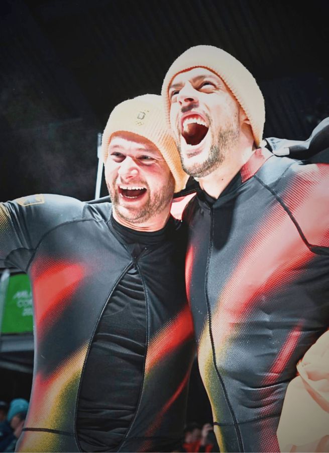 Olympiasieg im 2er Bob in Cortina: SKINION-X® unter dem Rennanzug von Johannes Lochner und Georg Fleischhauer