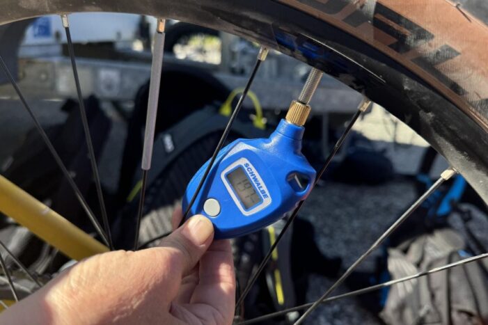 Wie falscher Reifendruck beim Mountainbiken zum Sicherheitsrisiko wird