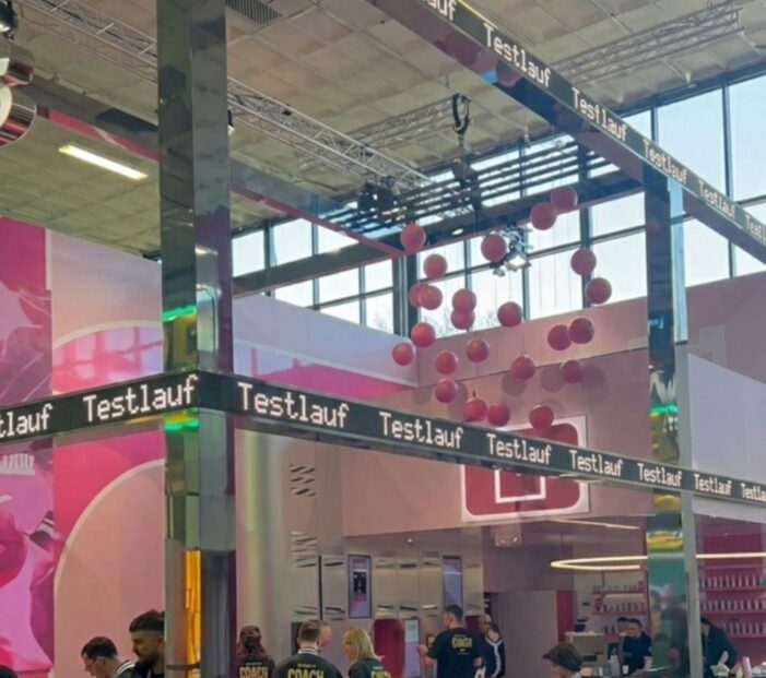 LED-Anzeigetechnik von Daylite Informationssysteme GmbH auf der ITB Berlin im Einsatz