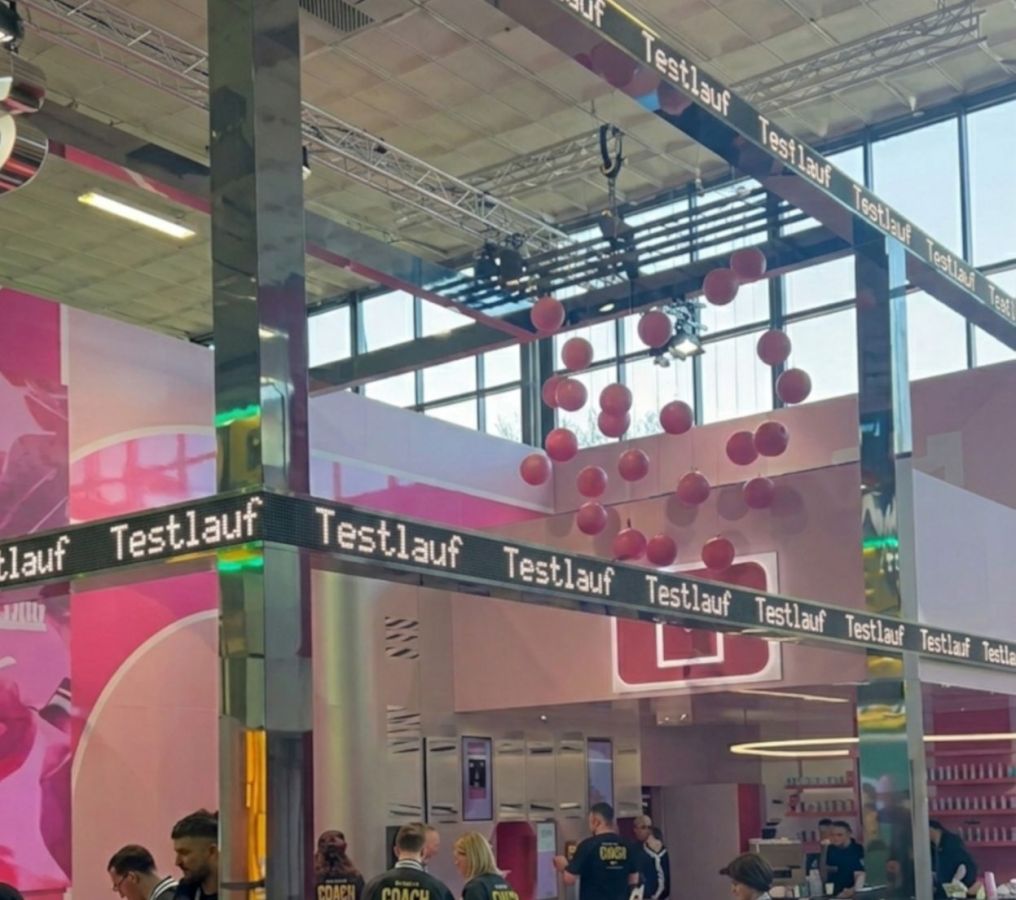 LED-Anzeigetechnik von Daylite Informationssysteme GmbH auf der ITB Berlin im Einsatz