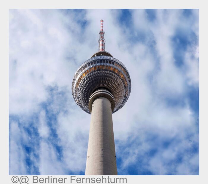 Soljanka wie bei Mutti auf dem Berliner Fernsehturm: das DDR-Kultgericht über den Dächern Berlins genießen