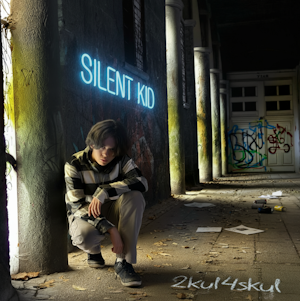 Silent Kid droppt mit „2kul4skul“ einen kompromisslosen Schul-Disstrack der neuen Generation