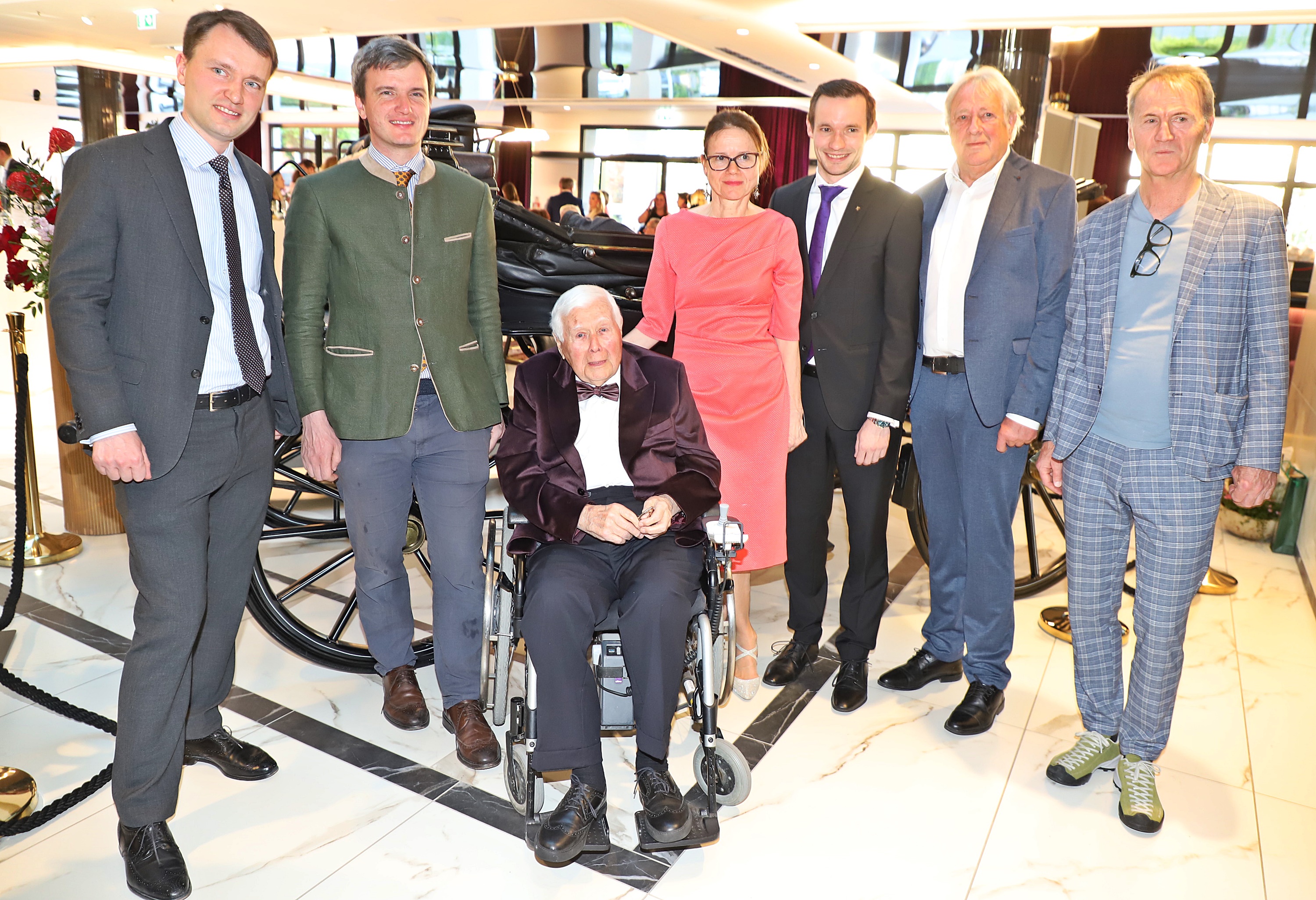Feiern wie die Kaiserin: Glanzvoller Geburtstag für das Hotel Grand Elisabeth in Bad Ischl mit Ehrengast Peter Weck