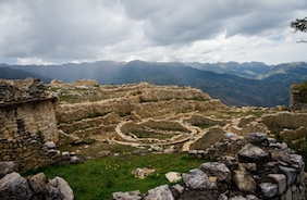 Verborgene Meisterwerke in Peru: Fünf architektonische Schätze abseits von Machupicchu