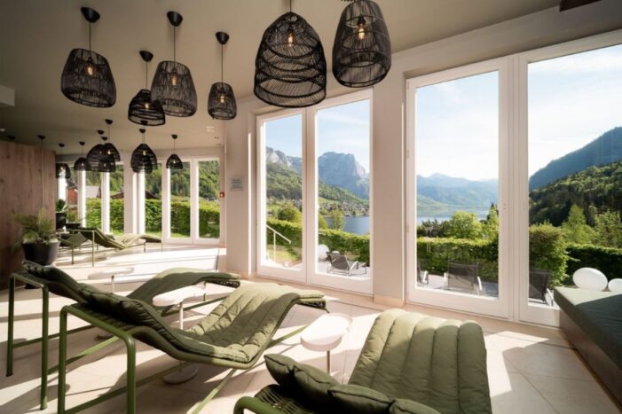 Siqual Design: STAN Beistelltische im neuen Ruhebereich des MONDI Resort Grundlsee