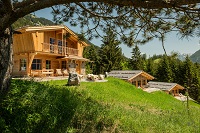 Herbst im Benglerwald „Ich und mein Chalet“ – hoch über dem Lech Herbst im Benglerwald „Ich und mein Chalet“ – hoch über dem Lech
