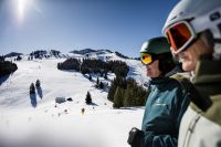 Ein Skitag, der der ganzen Familie Spaß macht Ein Skitag, der der ganzen Familie Spaß macht