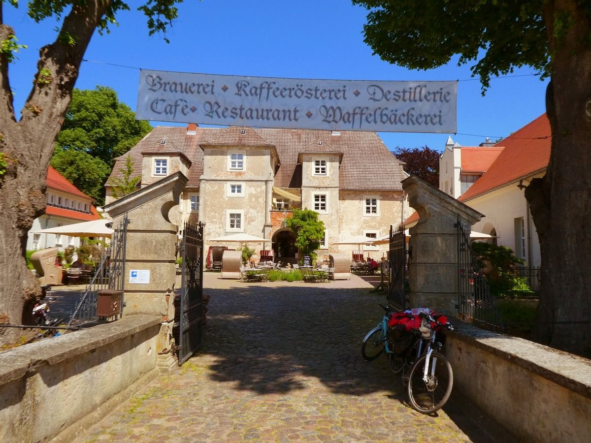 Spätsommer-Trend 2026: Aktivurlaub im Wasserschloss Mellenthin Spätsommer-Trend 2026: Aktivurlaub im Wasserschloss Mellenthin